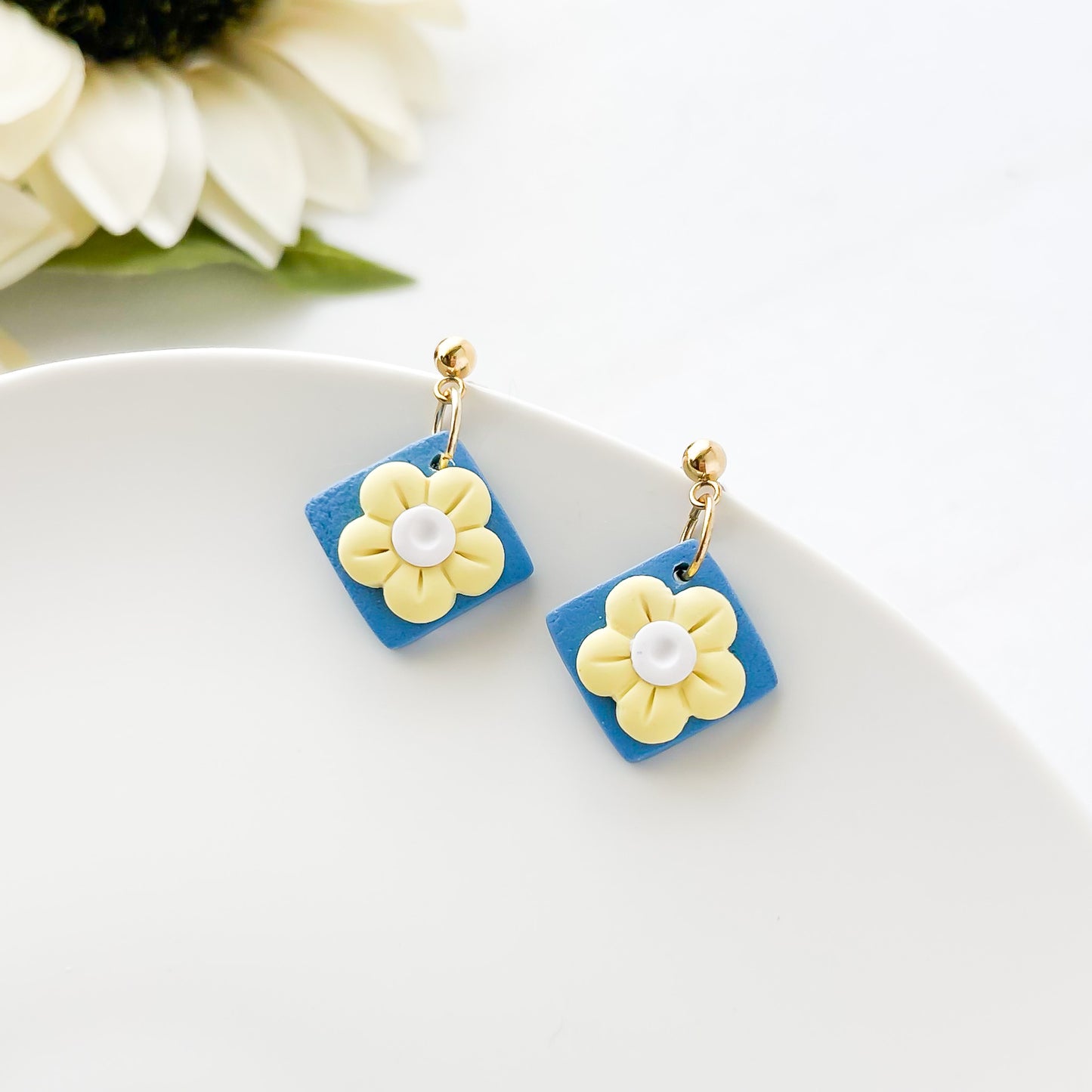 Edgy Handmade White Daisy Pastel Earrings | Statement Polymer Clay Jewelry | Boho Chic, Trendy & Unique Designs