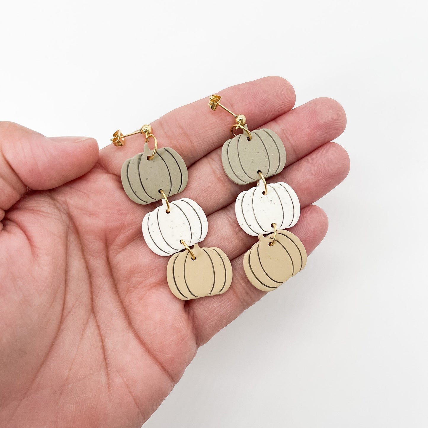 Neutral Tripple Stack Pumpkins