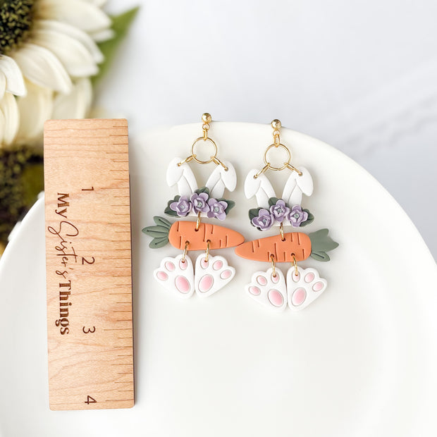 Floral Easter Bunny With Carrot