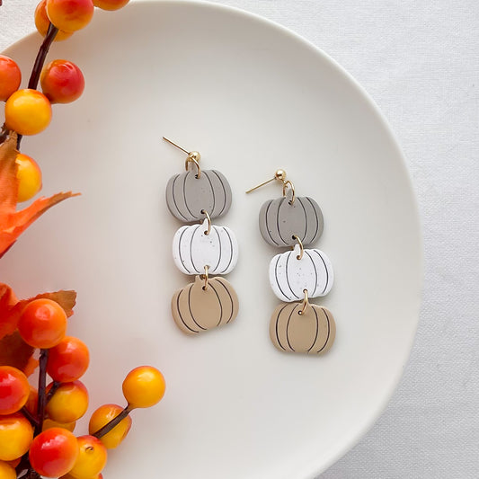 Neutral Tripple Stack Pumpkins