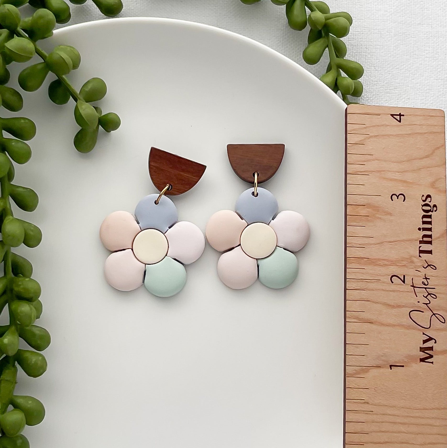 Boho Pastel Colorful Daisy Earrings | Boho Polymer Clay Statement Earrings for Fashion-Forward Style | Lightweight & Hypoallergenic | Clip-On Earrings