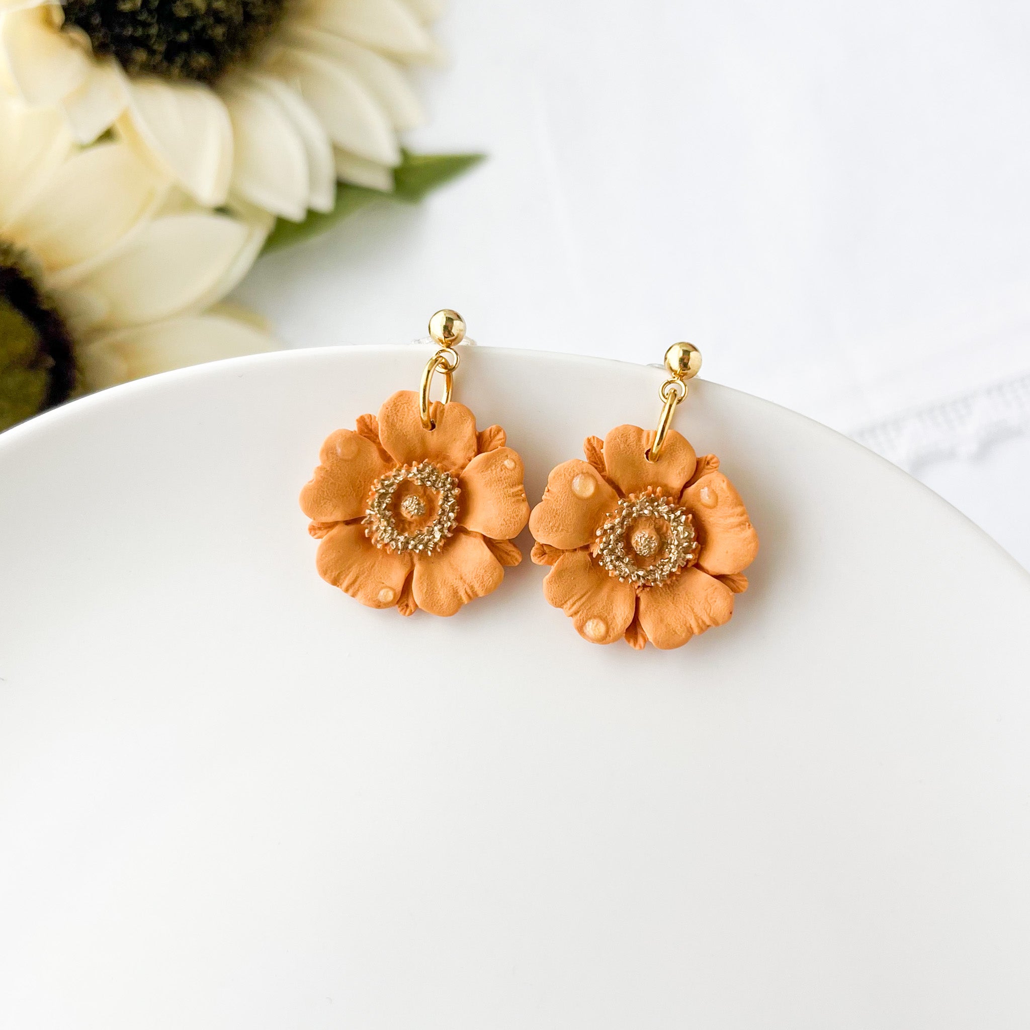 Dewey Mauve Flower Dangle Earrings, Lightweight Polymer Clay Flower Statement Earrings