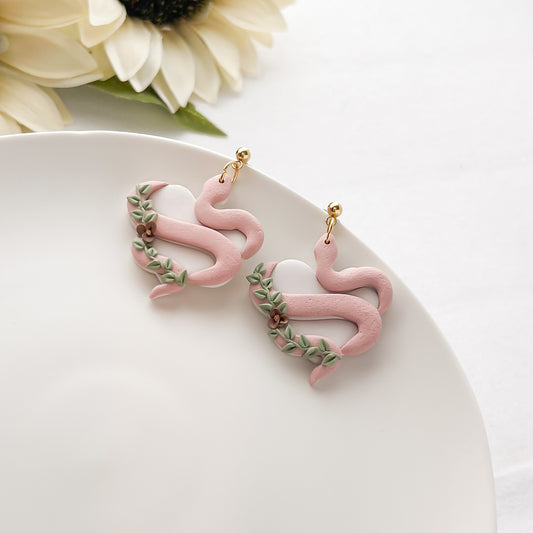 dgy Handmade Snake Wrapped Heart Earrings – Unique Statement Jewelry for Bold Fashion Lovers