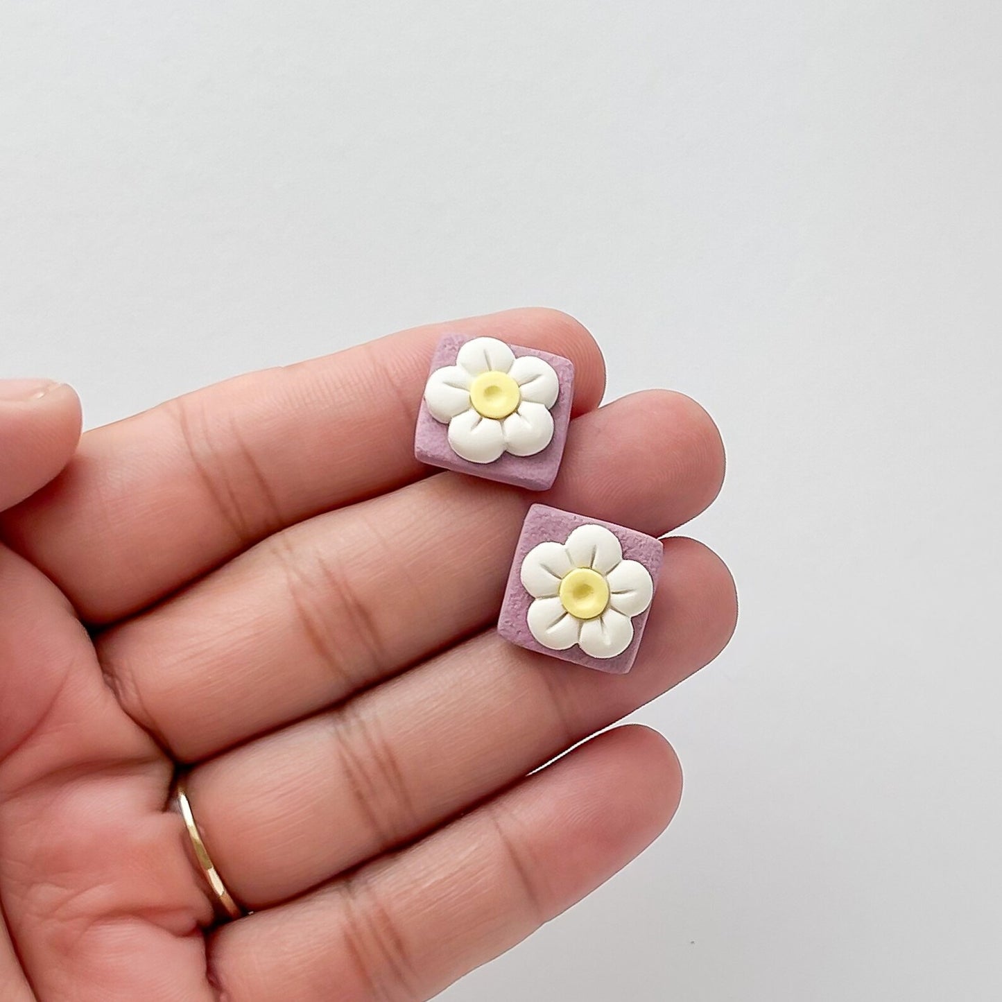 Purple Daisy Studs