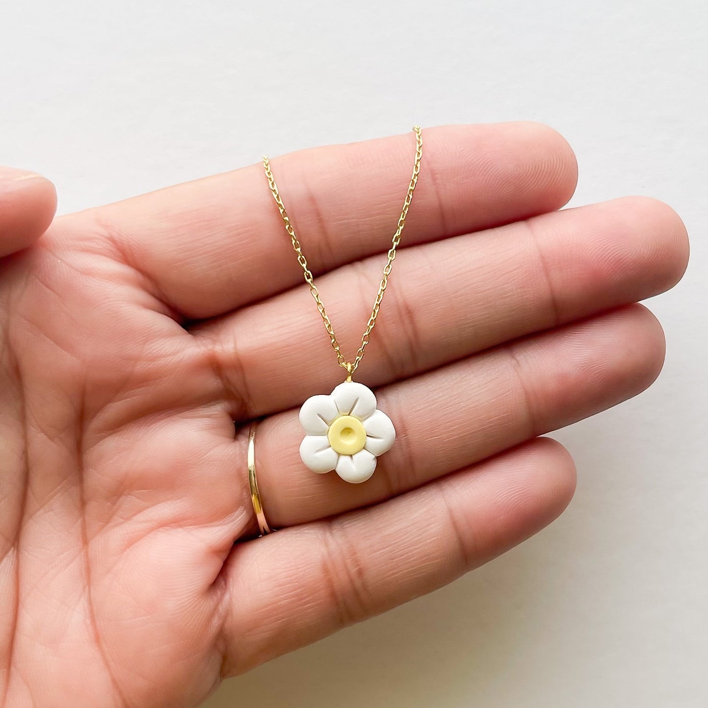 Daisy Necklace